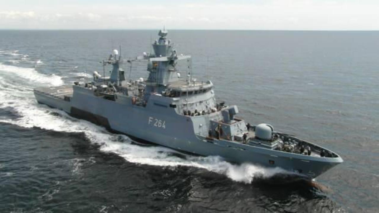 Lübnan Açıklarında Savaş Gemisi İHA Düşürdü