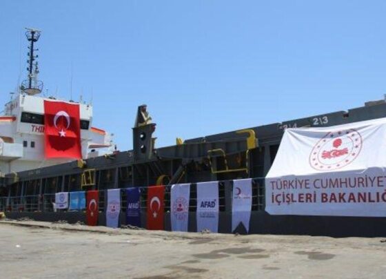 İyilik Gemisi Somali'de: Umut Yolculuğu Başladı