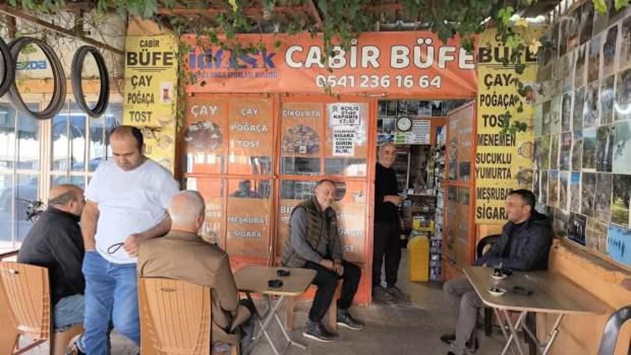 Büfede Komik İlanlar: Gülmekten Kırıldılar!
