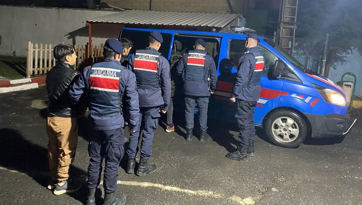 Kırklareli’nde Göçmen Operasyonu: 15 Kaçak Yakalandı!