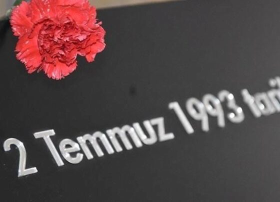 Madımak katliamına 17 tahliye