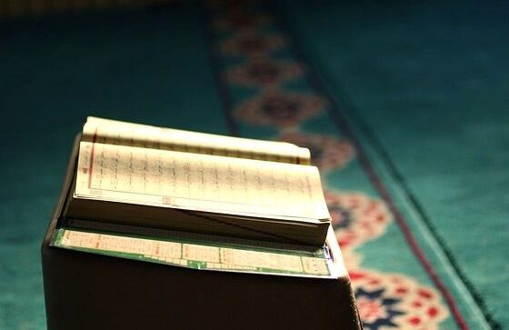 İsmi Azam Duası Okunuşu: İsmi Azam Duası Nedir? İsmi Azam Duası Nasıl Yapılır? İsmi Azam Duası Arapça ve Türkçe Okunuşu Yazılışı. İsmi Azam Duası Anlamı Meali, Fazileti, Faydaları ve Etkileri. İsmi Azam Duası Okumak ve Dinlemek. İsmi Azam Duası Nelerden Bahsedilmektedir?